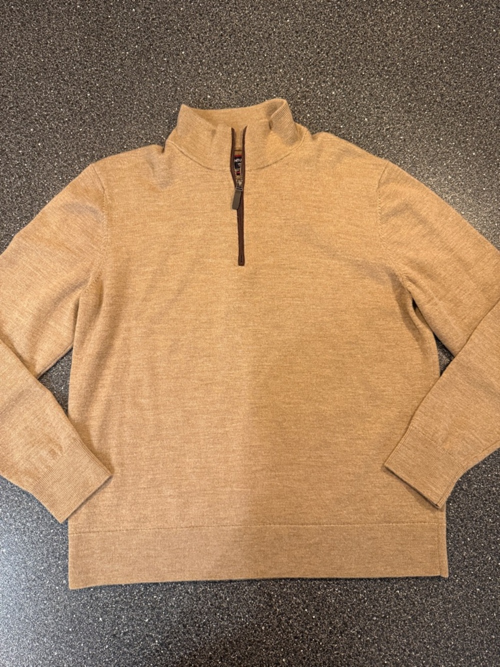 UNTUCKit 100% Wool Men's Camel Tan Half-Zip Sweater - size Medium